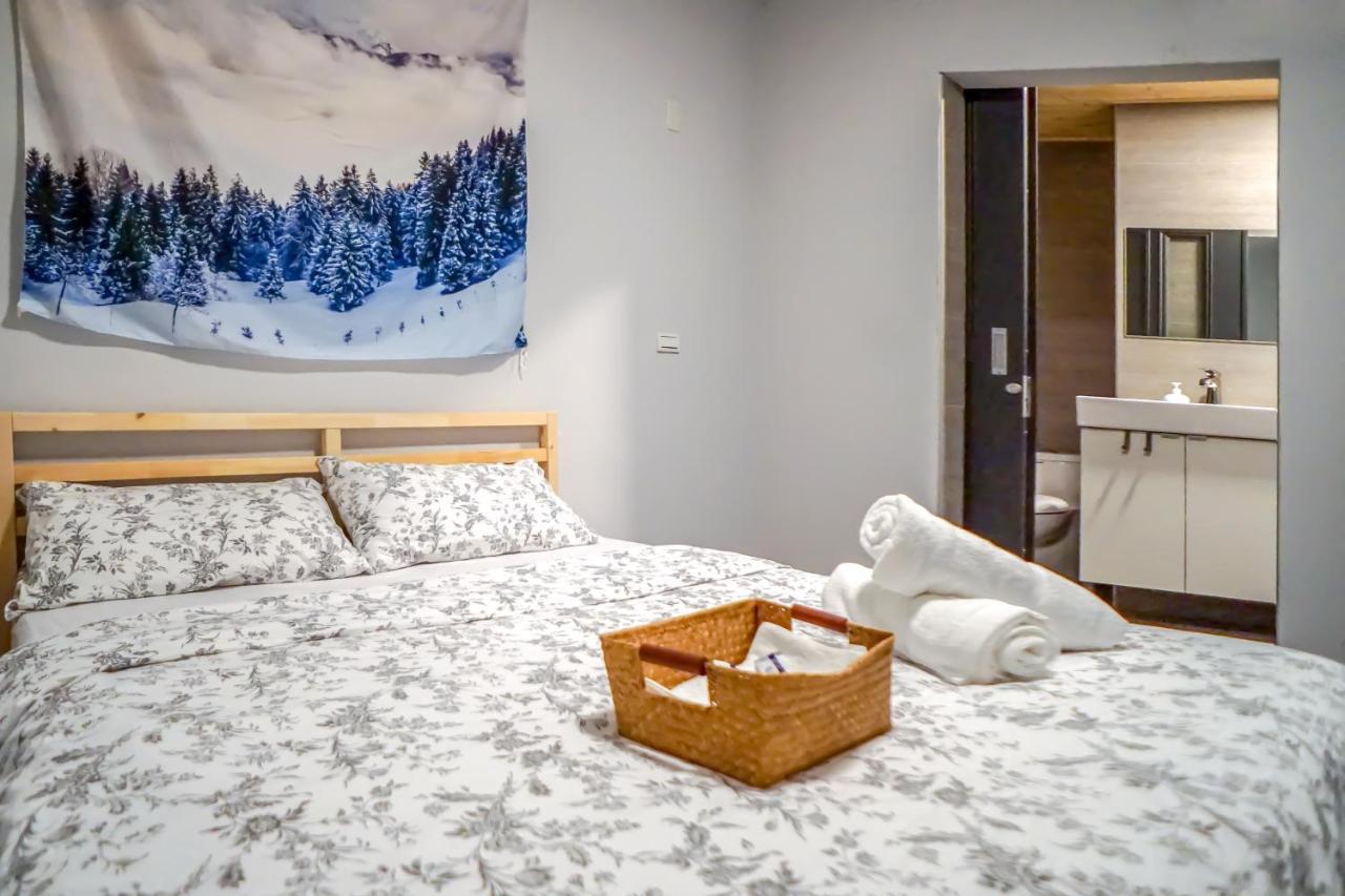 World Inn 窩二樓小客棧民宿 Hualien Kültér fotó