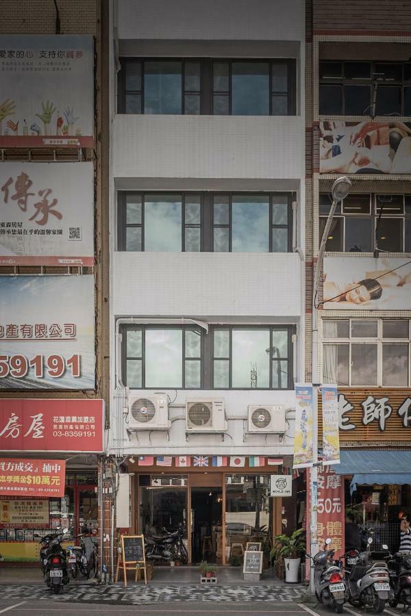 World Inn 窩二樓小客棧民宿 Hualien Kültér fotó